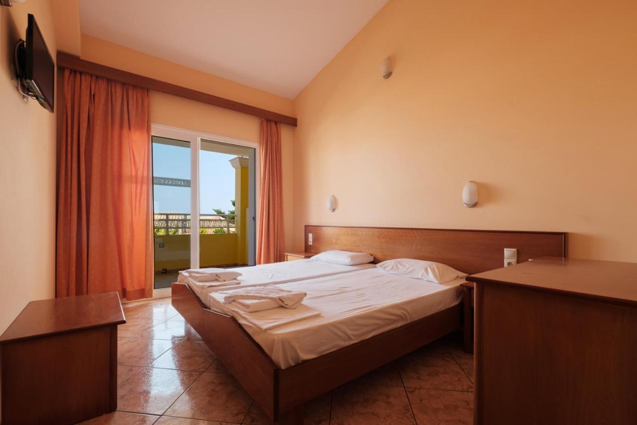 Luisa Hotel Сидари Екстериор снимка